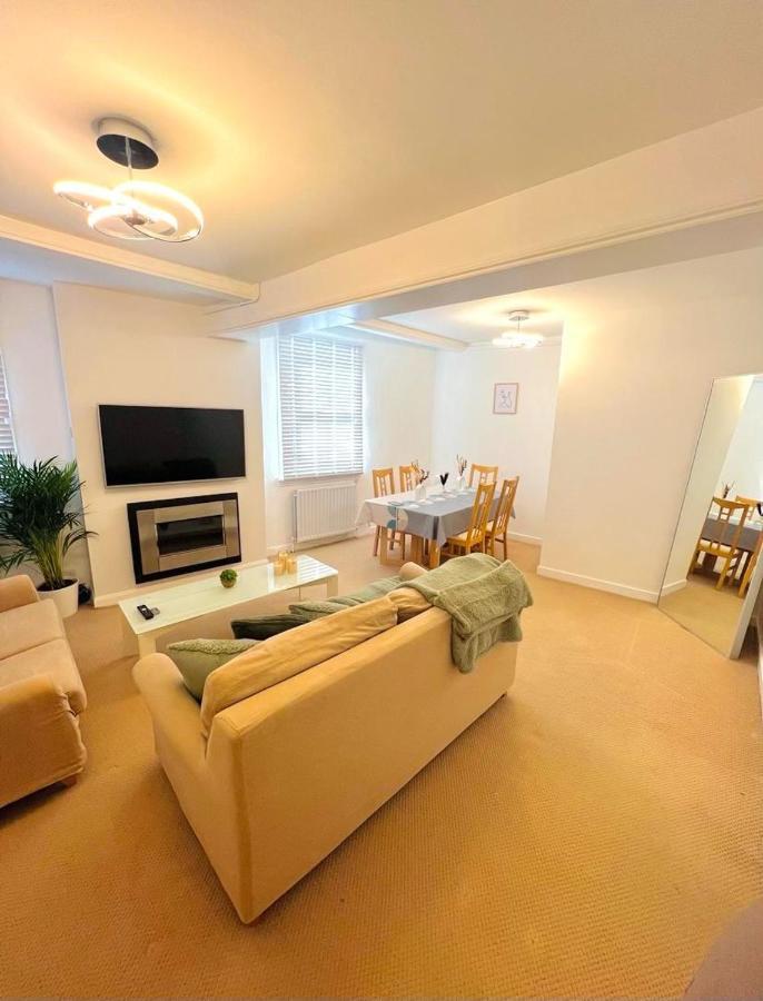The Vista Apartment Londra Dış mekan fotoğraf