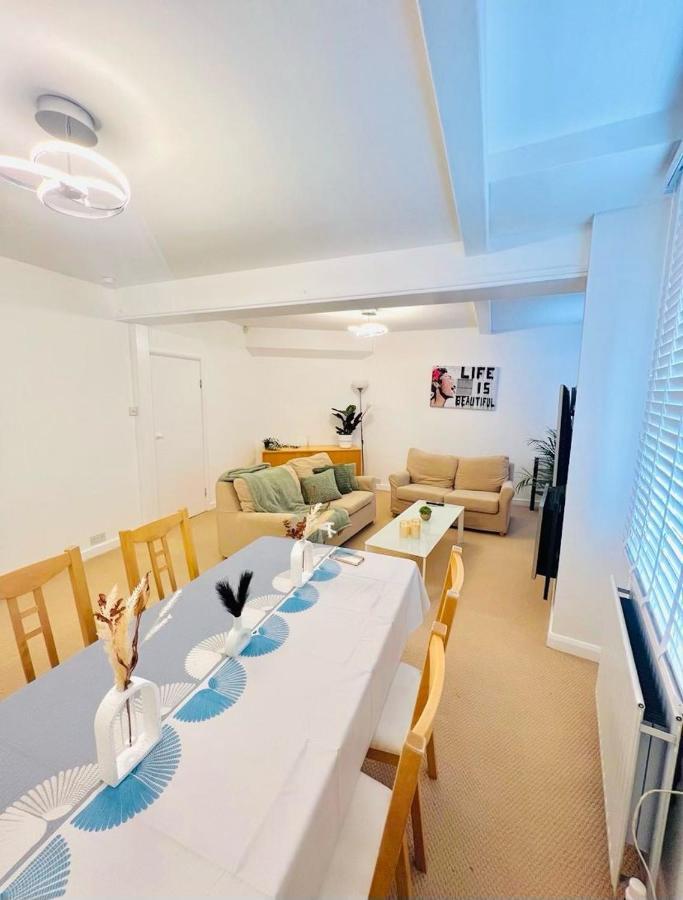 The Vista Apartment Londra Dış mekan fotoğraf